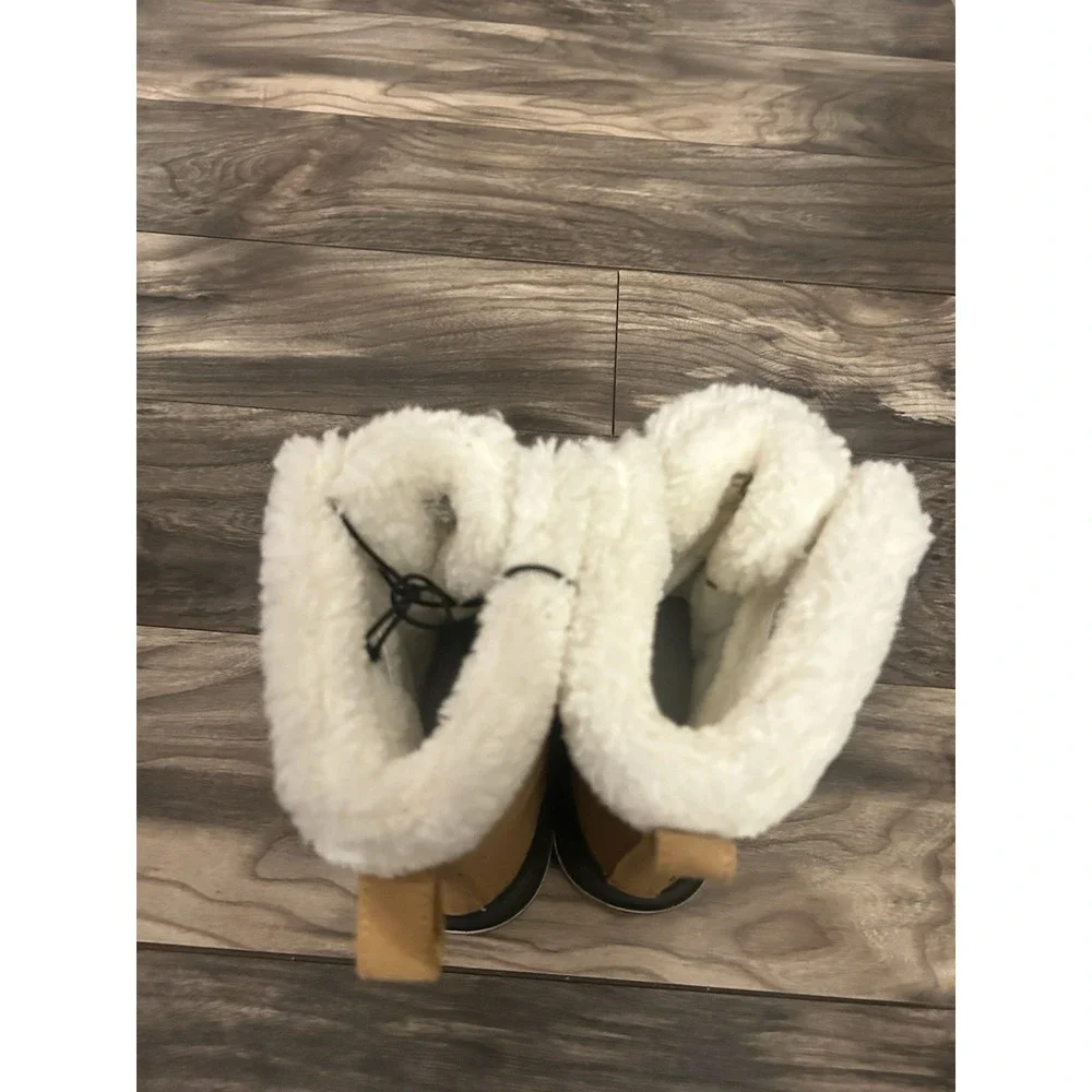 NEW Kids Size 3 Waterproof Winter Snow Boots Cognac Cat and Jack Ski‎ Snowboard